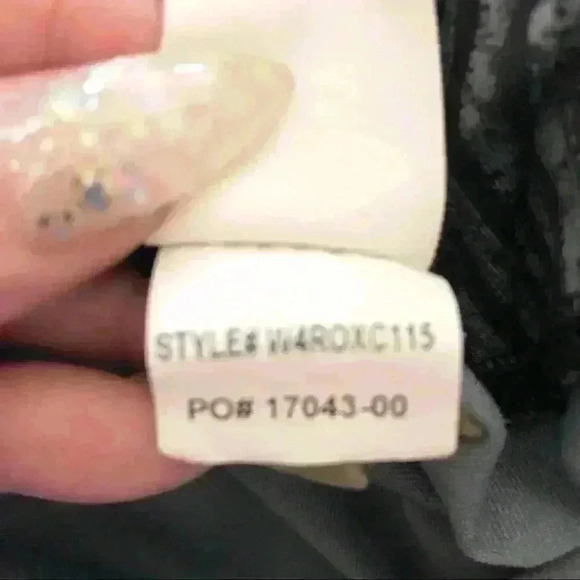 🌈 6/$60, Prana, Grey/Black, 3/4 Capri, Size Small - Picture 7 of 7